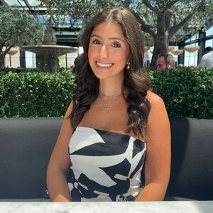 Meet your Posher, Hailey